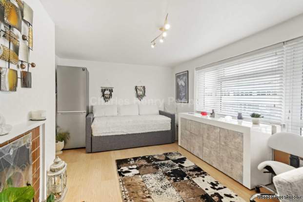 Additional Property Image 1 bedroom Apartment for sale in Enfield 3