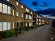 1 bedroom Apartment for sale in London