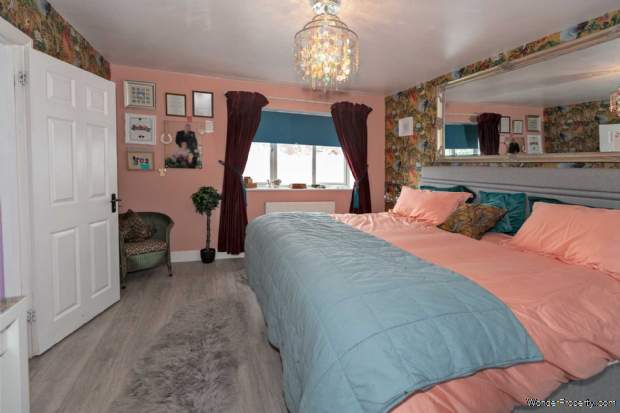 Additional Property Image 5 bedroom Detached for sale in Milton Keynes 12