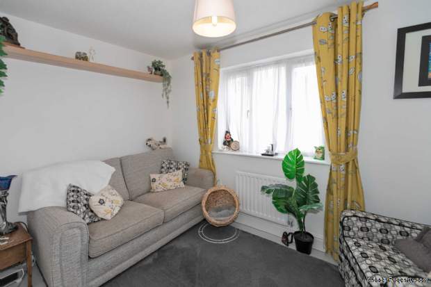 Additional Property Image 5 bedroom Detached for sale in Milton Keynes 17