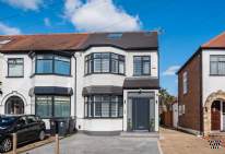 4 bedroom End of Terrace for sale in Enfield