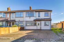 4 bedroom Terraced for sale in London