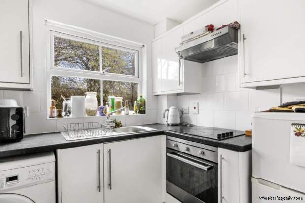 Additional Property Image 2 bedroom Apartment for sale in Bracknell 3