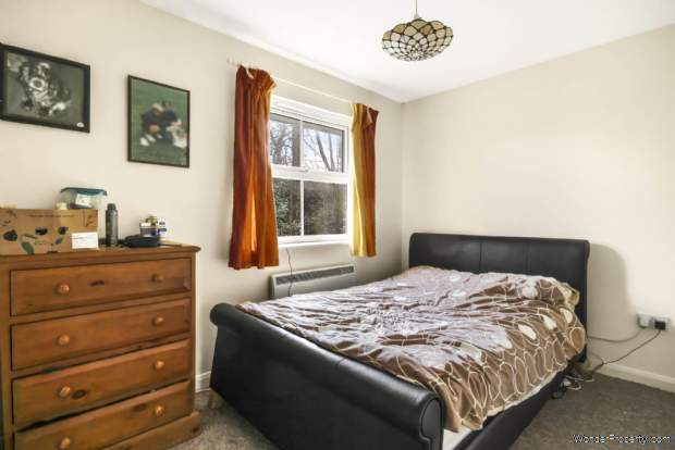 Additional Property Image 2 bedroom Apartment for sale in Bracknell 4