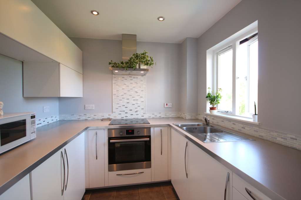 Additional Property Image 2 bedroom Coach House to rent in Bracknell 2