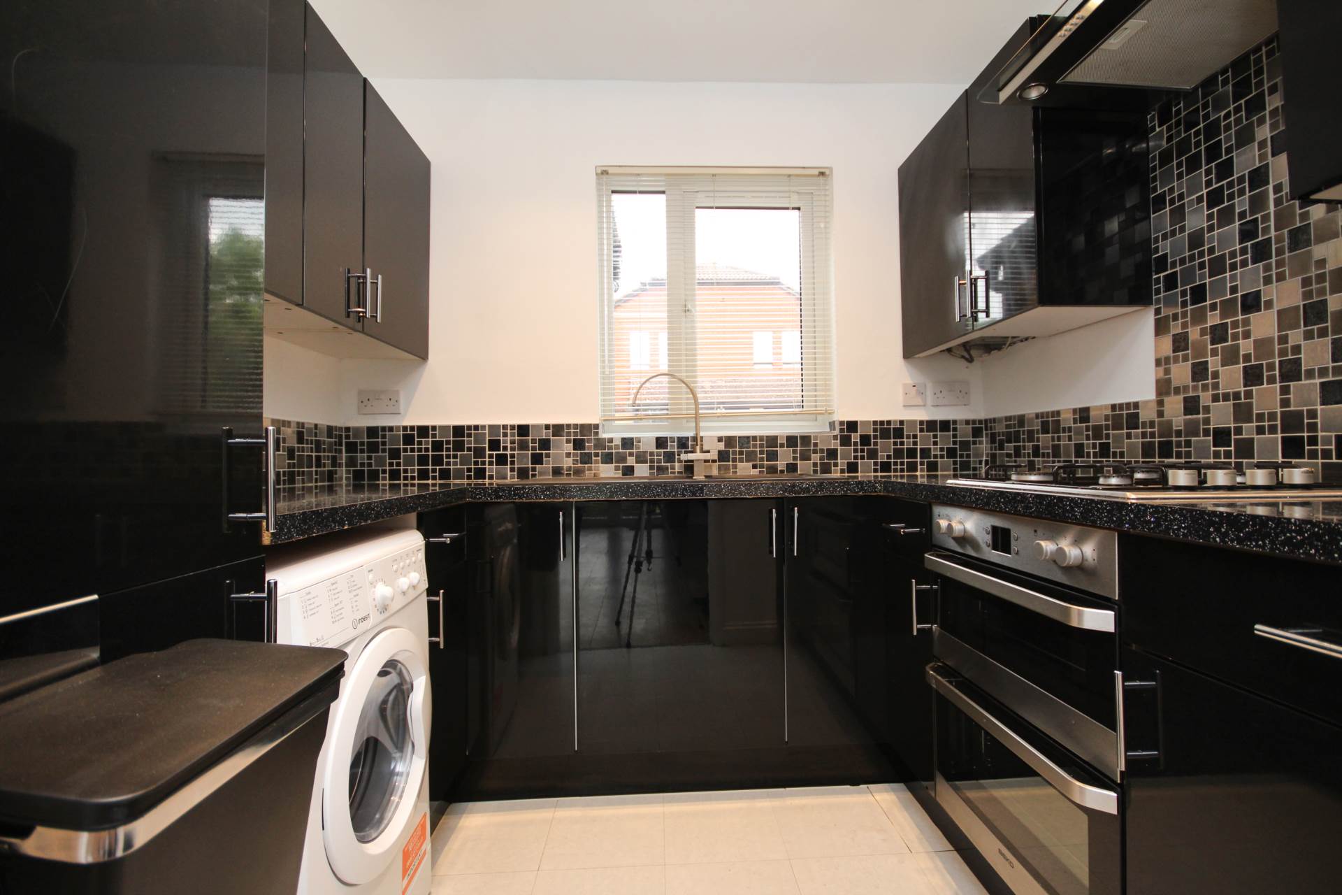 Additional Property Image 2 bedroom Terraced to rent in Bracknell 2