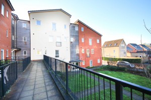2 bedroom Apartment to rent in Bracknell