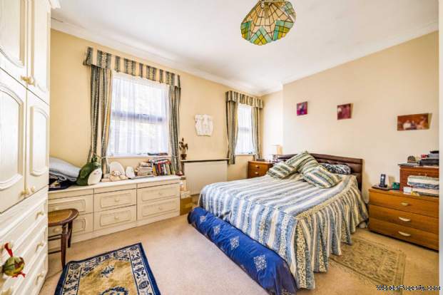 Additional Property Image 4 bedroom Detached for sale in Bracknell 6