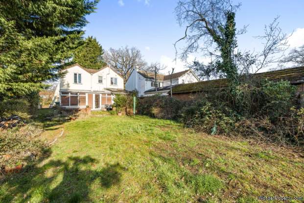 Additional Property Image 4 bedroom Detached for sale in Bracknell 7