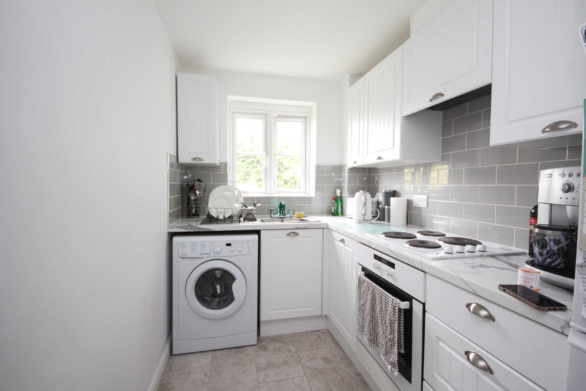 Additional Property Image 2 bedroom Apartment to rent in Bracknell 2