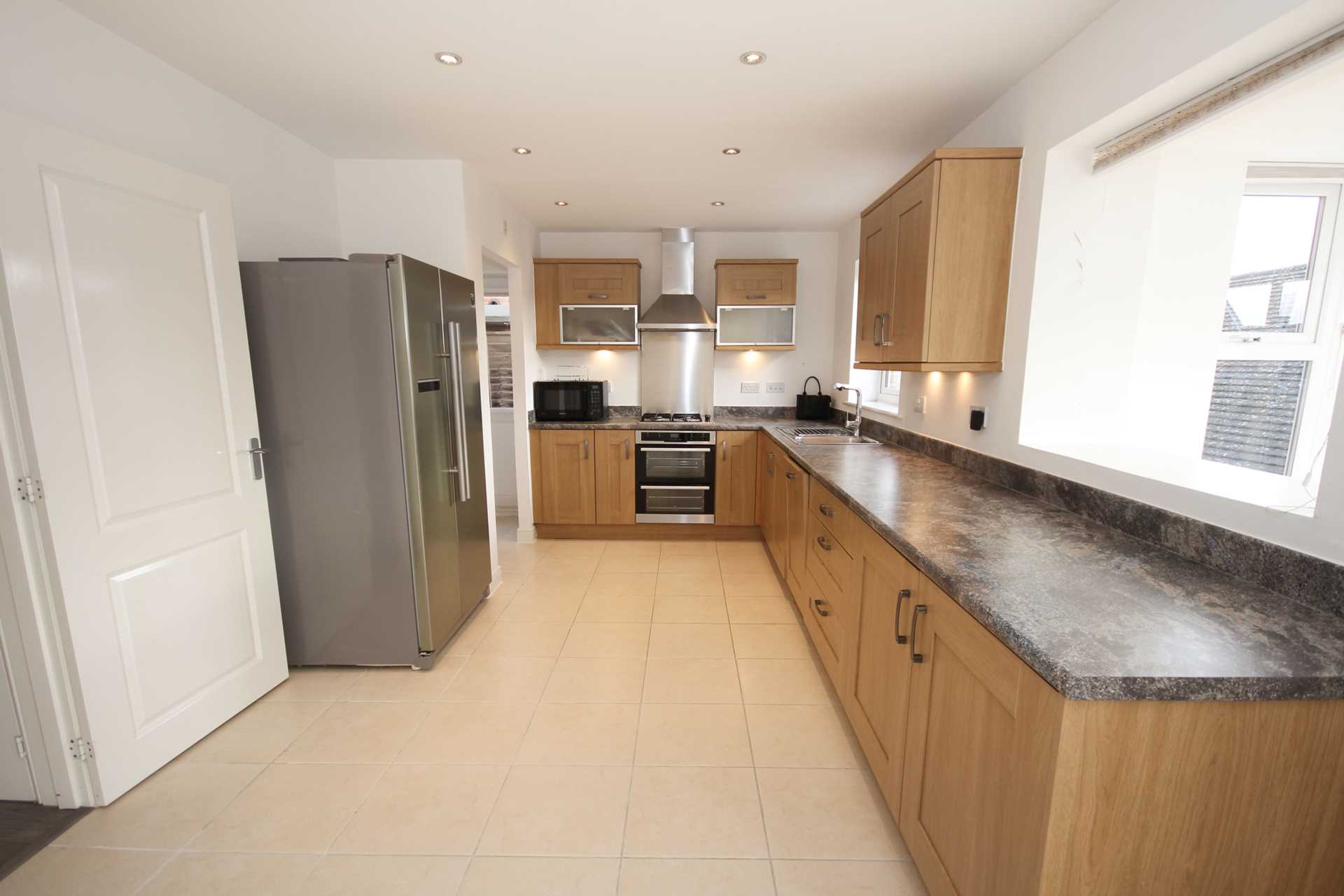 Additional Property Image 4 bedroom Detached to rent in Bracknell 3