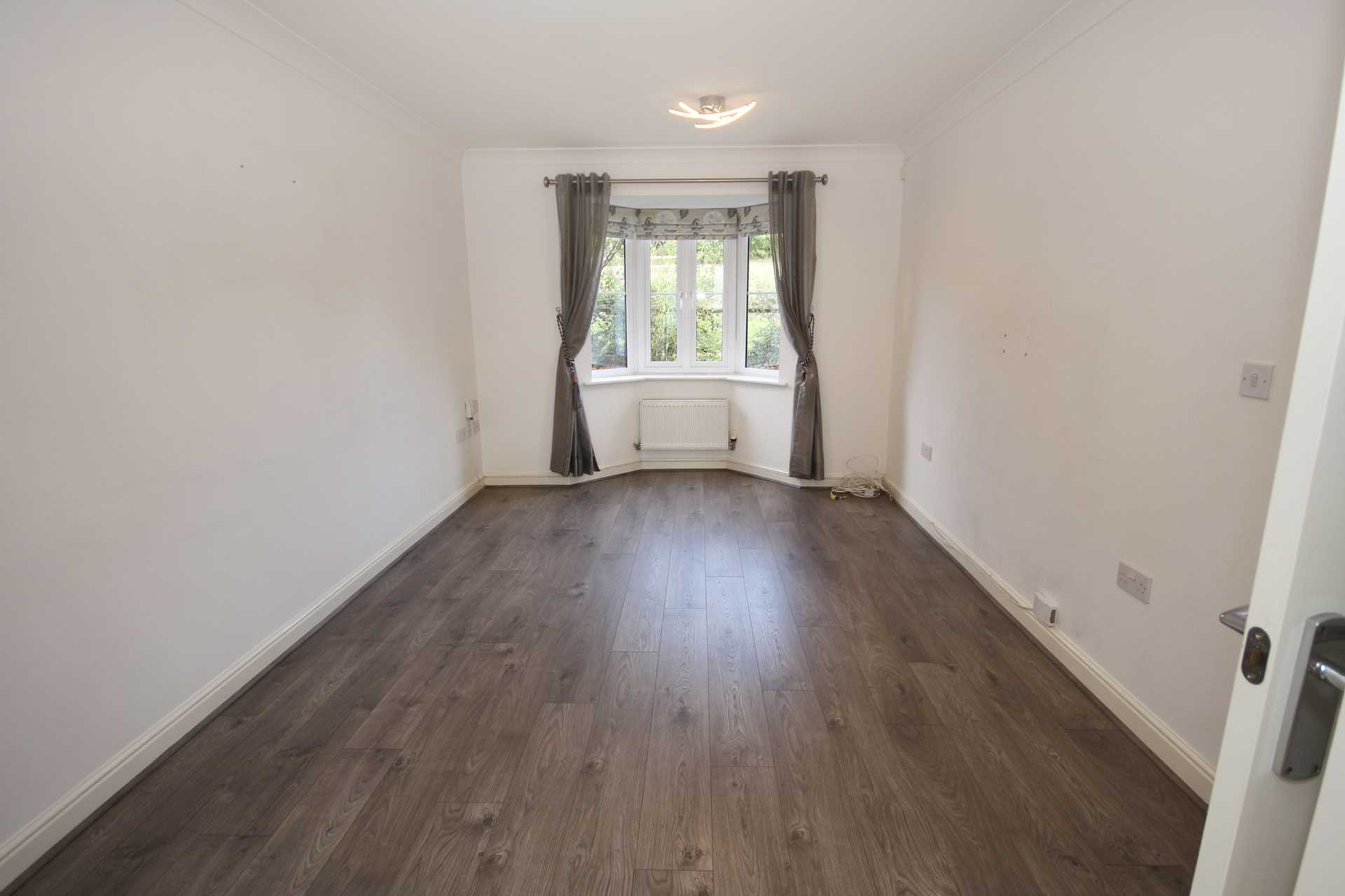 Additional Property Image 4 bedroom Detached to rent in Bracknell 6