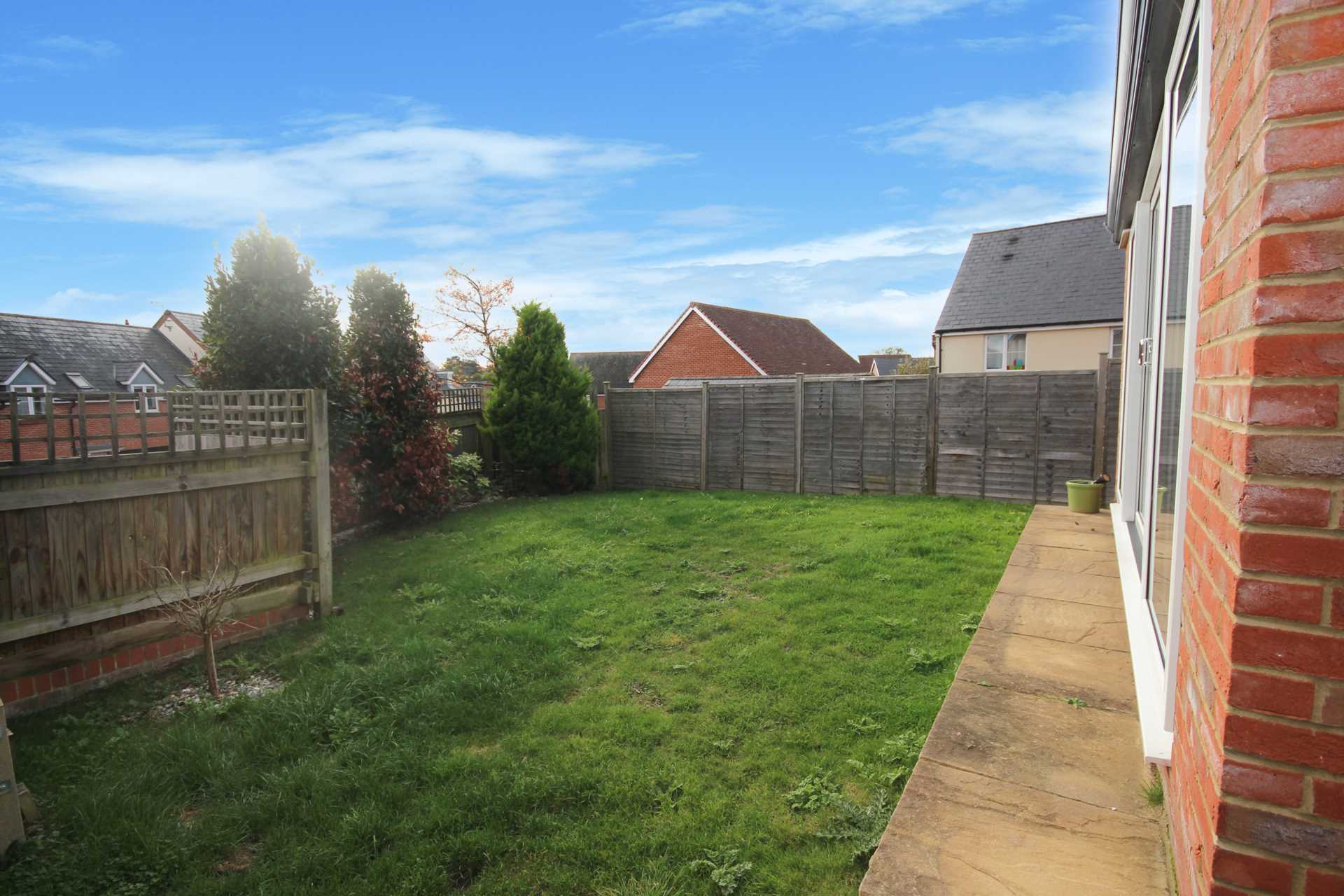 Additional Property Image 4 bedroom Detached to rent in Bracknell 12