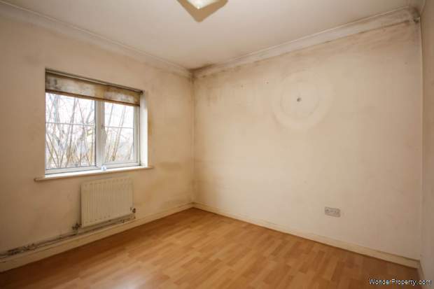 Additional Property Image 2 bedroom Apartment for sale in Bracknell 2
