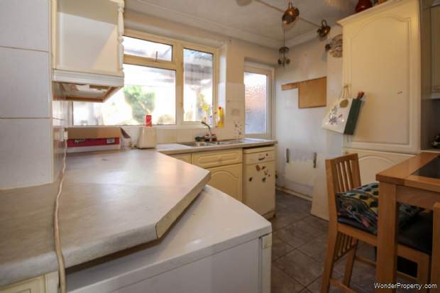 Additional Property Image 2 bedroom Terraced for sale in Bracknell 4