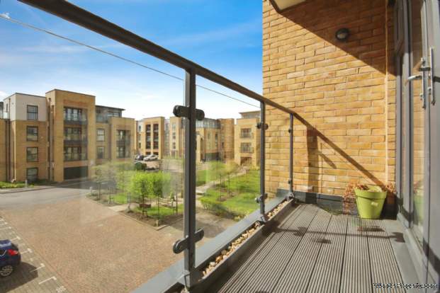 Additional Property Image 2 bedroom Apartment for sale in Bracknell 5