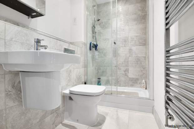 Additional Property Image 2 bedroom Apartment for sale in Bracknell 8