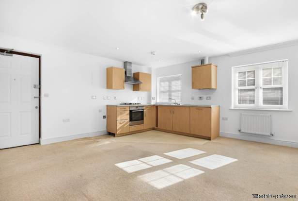 Additional Property Image 1 bedroom Maisonette for sale in Bracknell 2