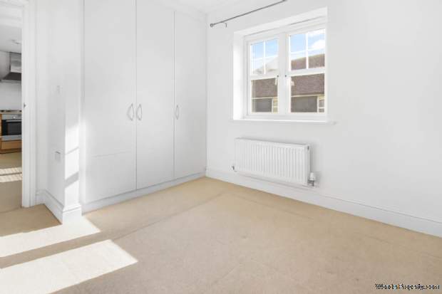 Additional Property Image 1 bedroom Maisonette for sale in Bracknell 5