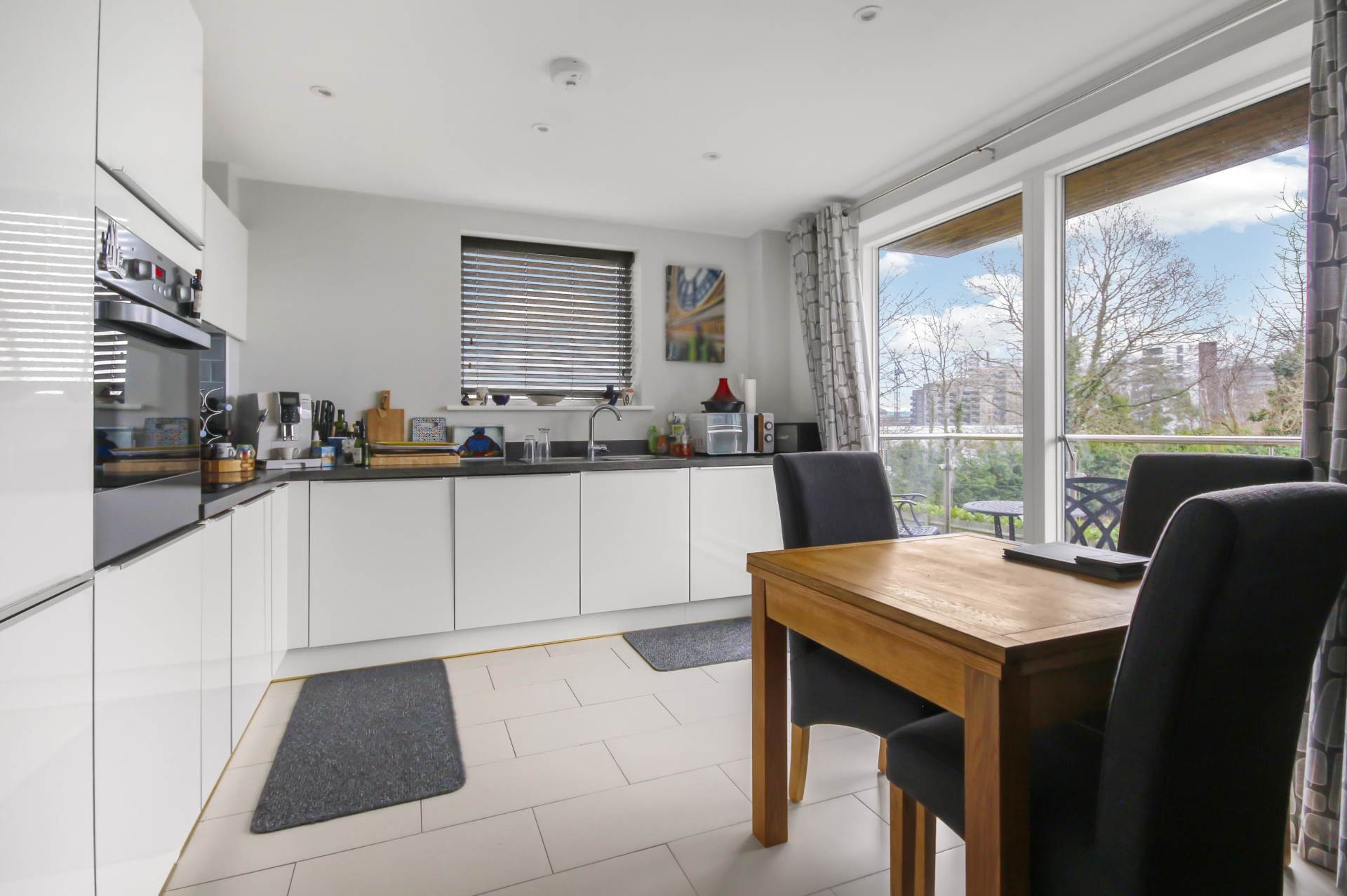 Additional Property Image 2 bedroom Apartment for sale in Bracknell 2