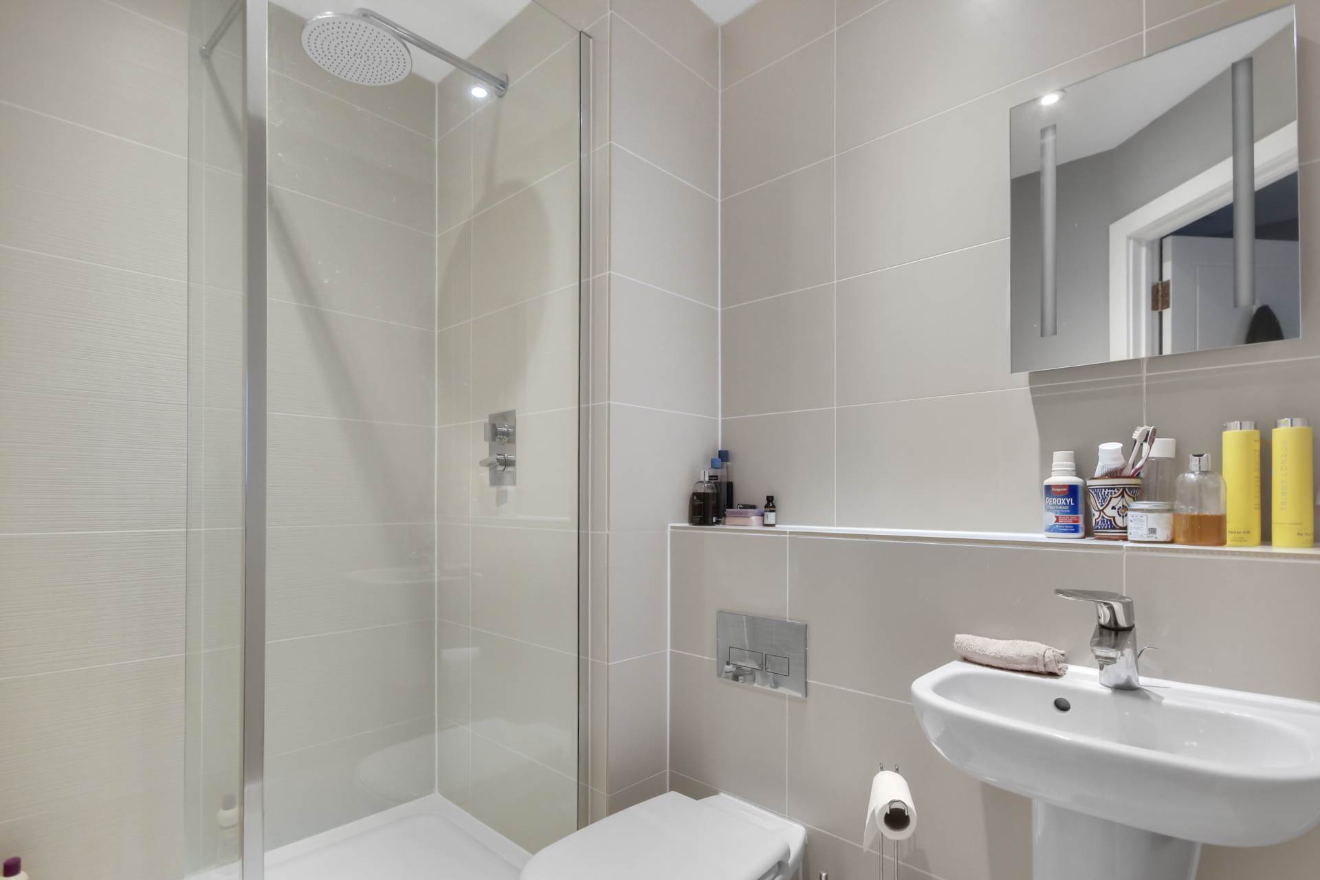Additional Property Image 2 bedroom Apartment for sale in Bracknell 6