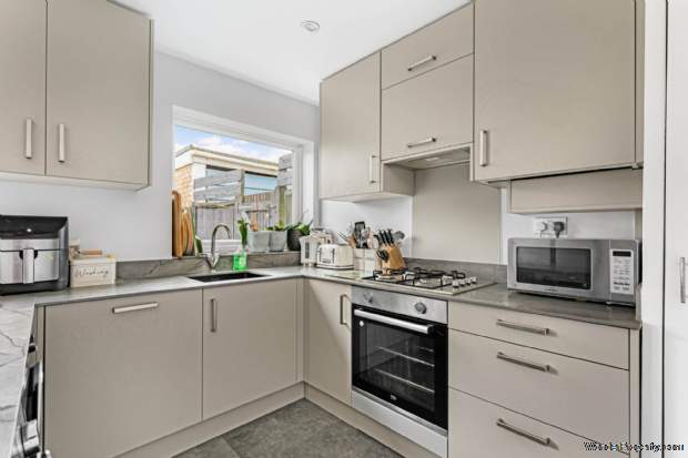 Additional Property Image 3 bedroom Semi Detached for sale in Ascot 2