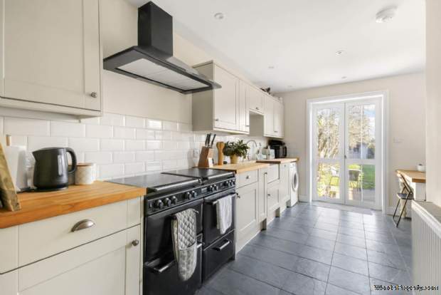 Additional Property Image 2 bedroom Semi Detached for sale in Bracknell 3
