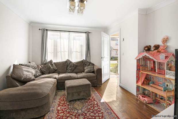 Additional Property Image 3 bedroom End of Terrace to rent in Bracknell 3
