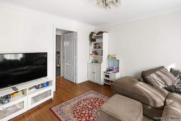 Additional Property Image 3 bedroom End of Terrace to rent in Bracknell 4