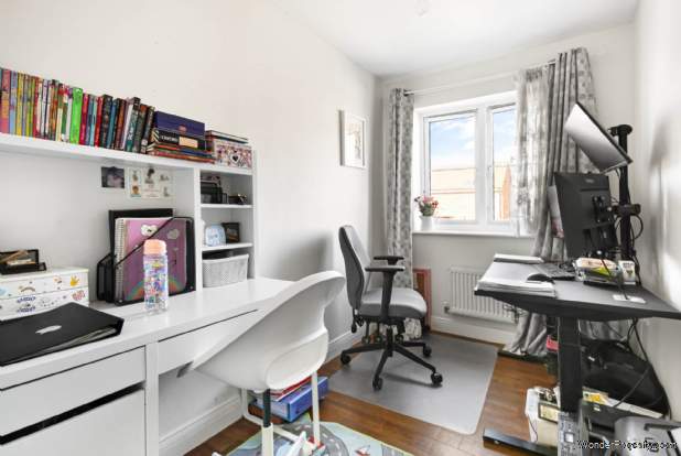 Additional Property Image 3 bedroom End of Terrace to rent in Bracknell 6