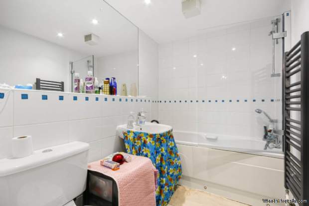 Additional Property Image 2 bedroom Apartment for sale in Bracknell 8