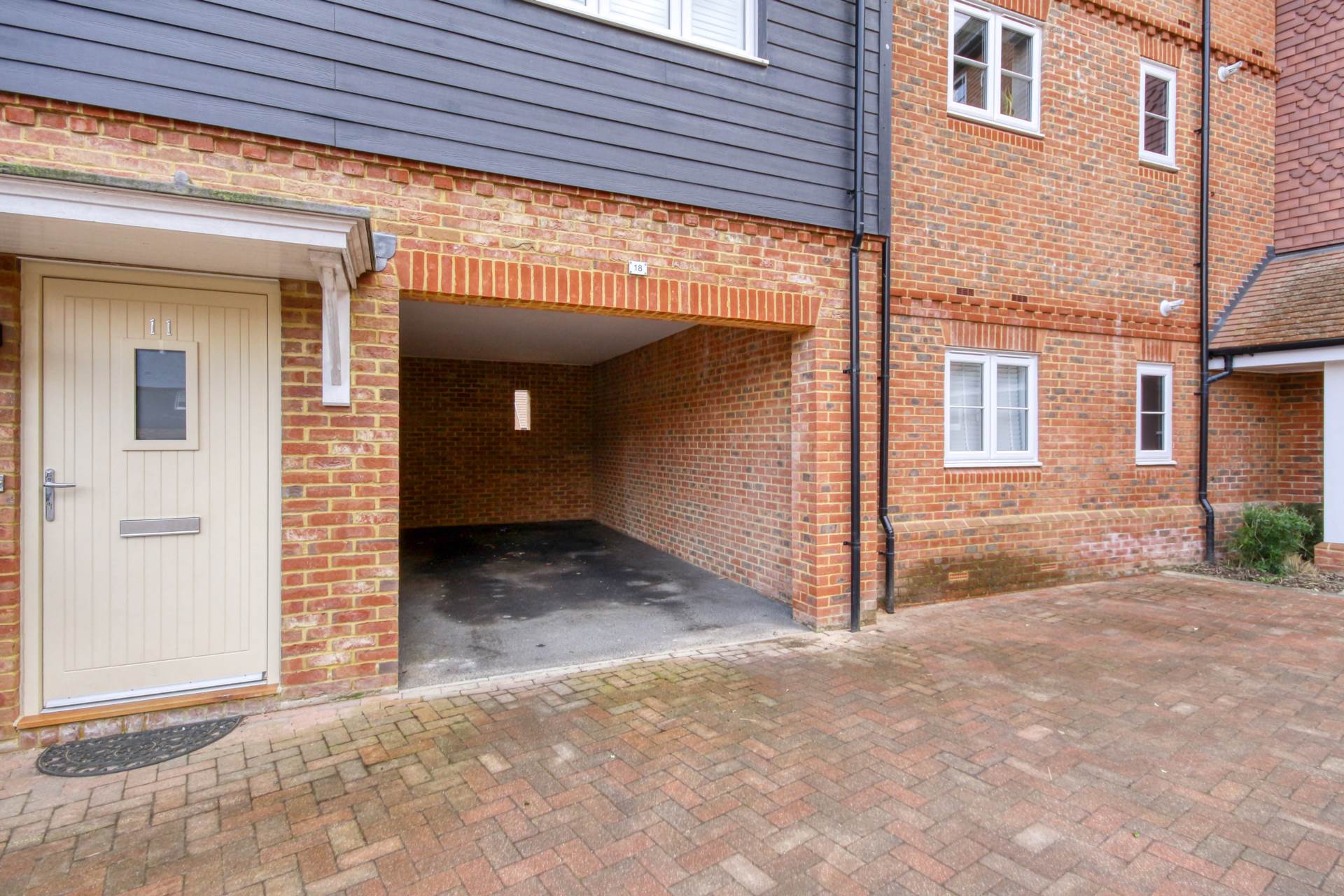 Additional Property Image 1 bedroom Apartment for sale in Bracknell 9