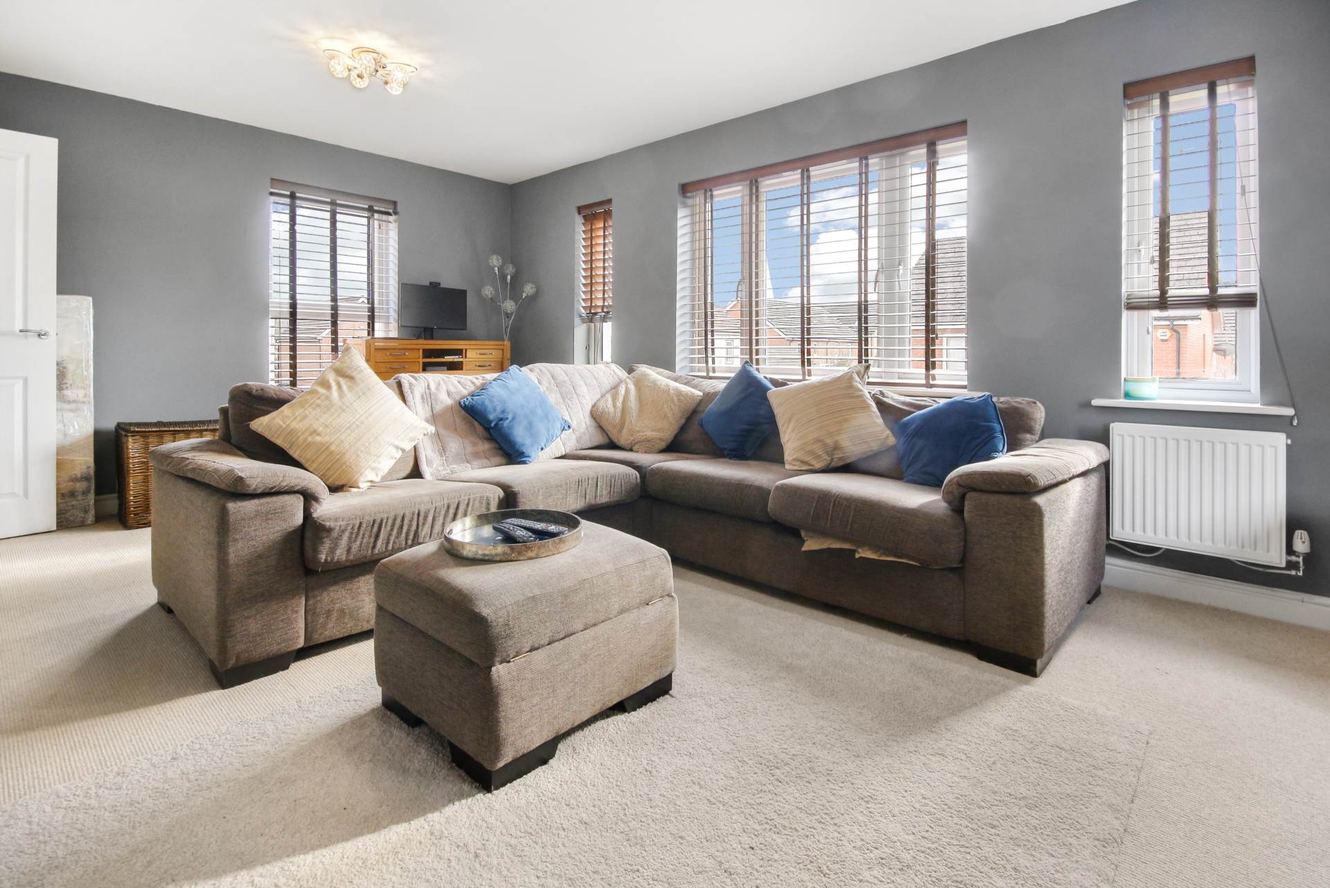 Additional Property Image 4 bedroom Detached for sale in Bracknell 7