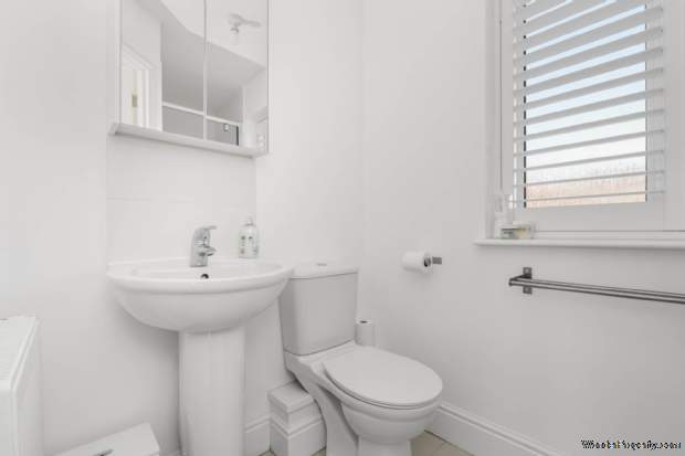 Additional Property Image 3 bedroom Detached to rent in Bracknell 12