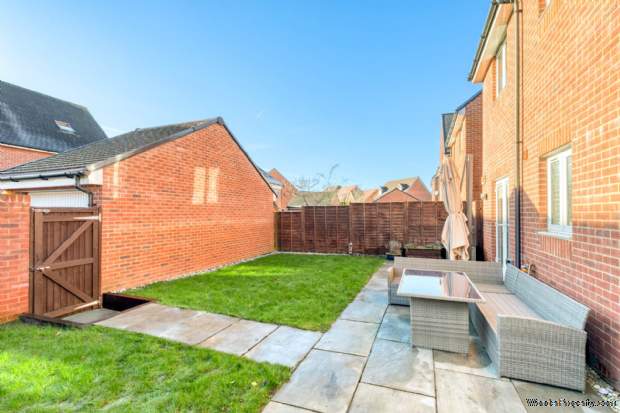 Additional Property Image 3 bedroom Detached to rent in Bracknell 9