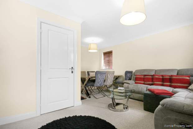 4 bedroom Semi Detached for sale in Bracknell