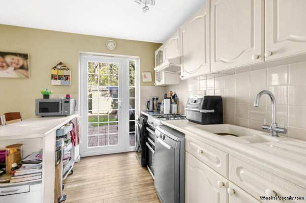 Additional Property Image 3 bedroom Terraced for sale in Bracknell 4