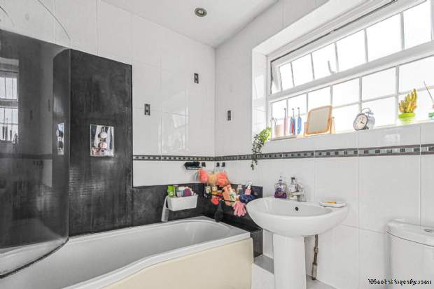 Additional Property Image 3 bedroom Terraced for sale in Bracknell 7