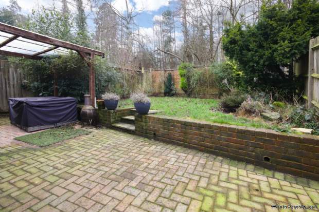 Additional Property Image 3 bedroom Detached for sale in Bracknell 4