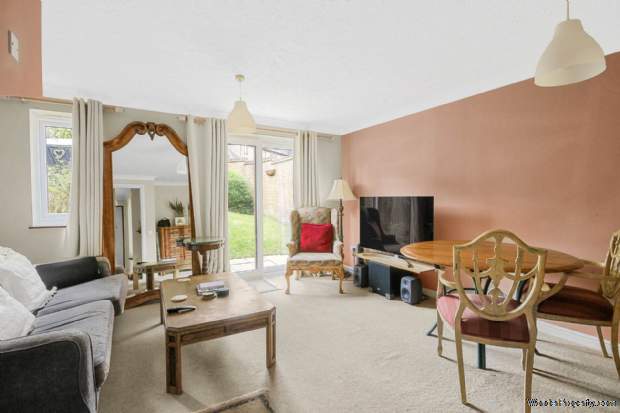 Additional Property Image 2 bedroom End of Terrace for sale in Bracknell 2