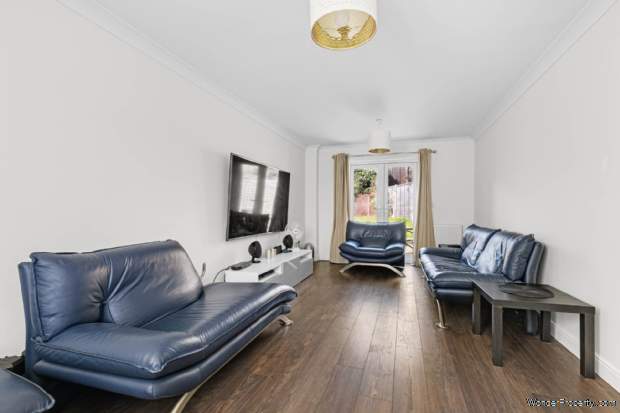 Additional Property Image 4 bedroom Semi Detached for sale in Bracknell 3