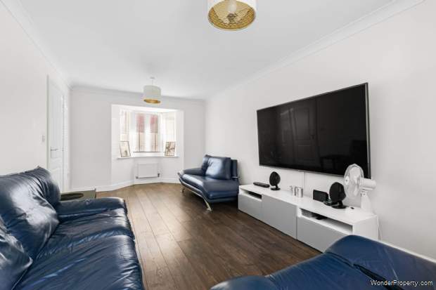 Additional Property Image 4 bedroom Semi Detached for sale in Bracknell 4
