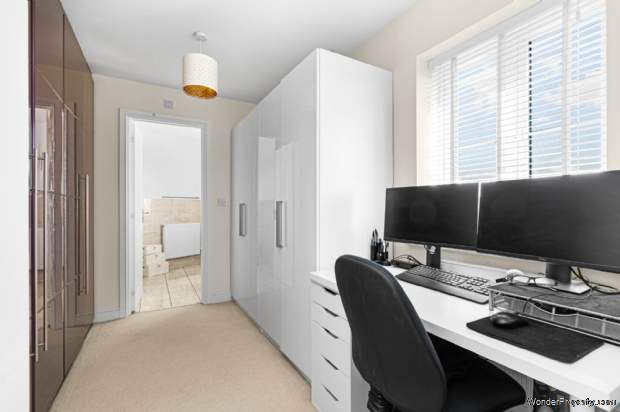 Additional Property Image 4 bedroom Semi Detached for sale in Bracknell 18