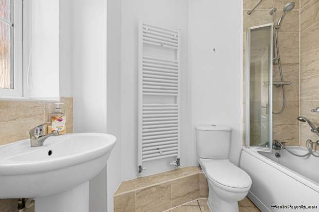 Additional Property Image 4 bedroom Semi Detached for sale in Bracknell 12