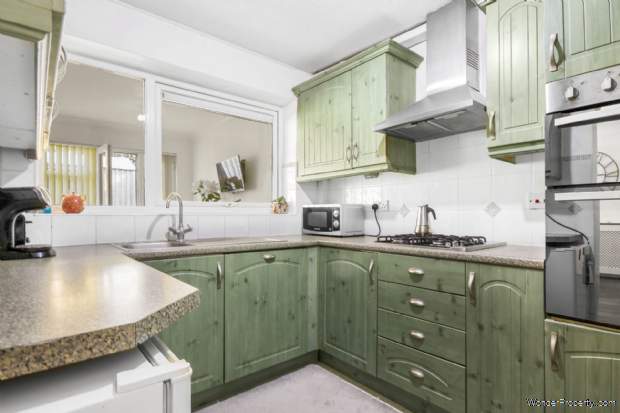 Additional Property Image 4 bedroom Terraced for sale in Bracknell 3