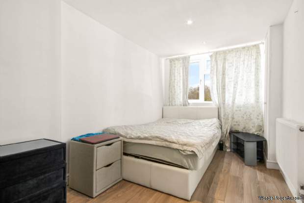 Additional Property Image 4 bedroom Terraced for sale in Bracknell 5