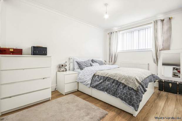 Additional Property Image 4 bedroom Terraced for sale in Bracknell 8