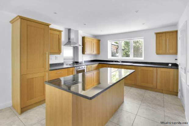 Additional Property Image 4 bedroom Detached for sale in Bracknell 2