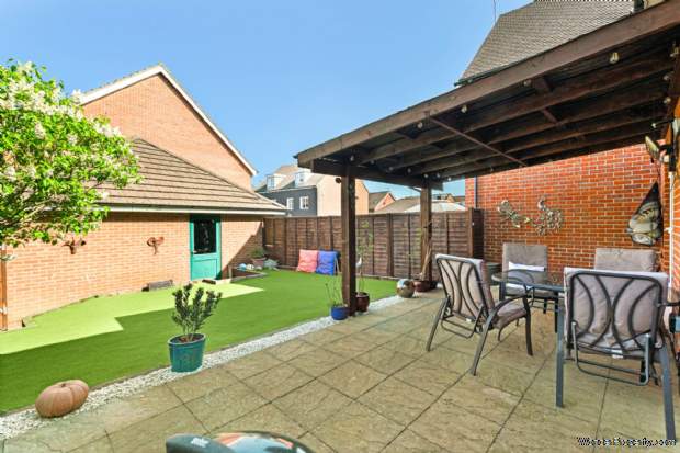 Additional Property Image 3 bedroom Terraced for sale in Bracknell 4