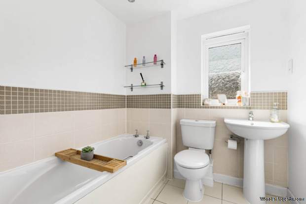 Additional Property Image 3 bedroom Terraced for sale in Bracknell 7